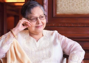Rakhee Gulzar Talks About Karan Arjun's Re-Release and its Appeal to Young Audiences