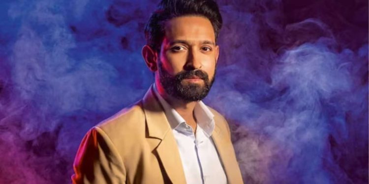 Vikrant Massey Faces Media Spotlight During The Sabarmati Report Premiere
