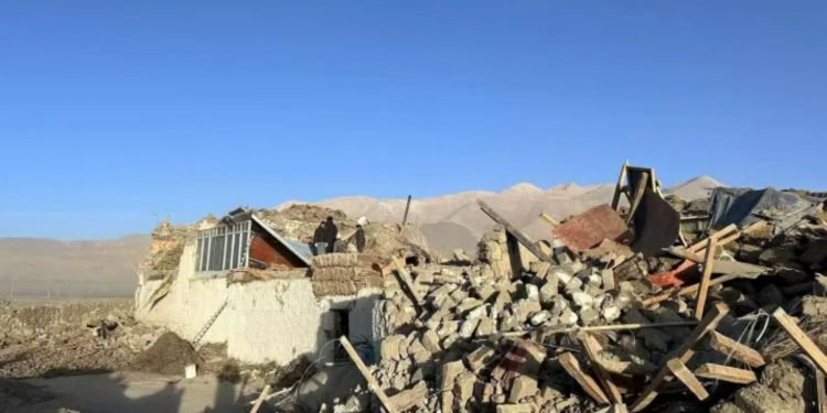 Nepal Earthquake: Tremors Felt in Bihar and Delhi NCR