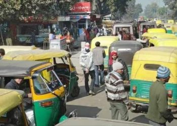 Taxi drivers protesting during the Delhi taxi strike over fare hike demand